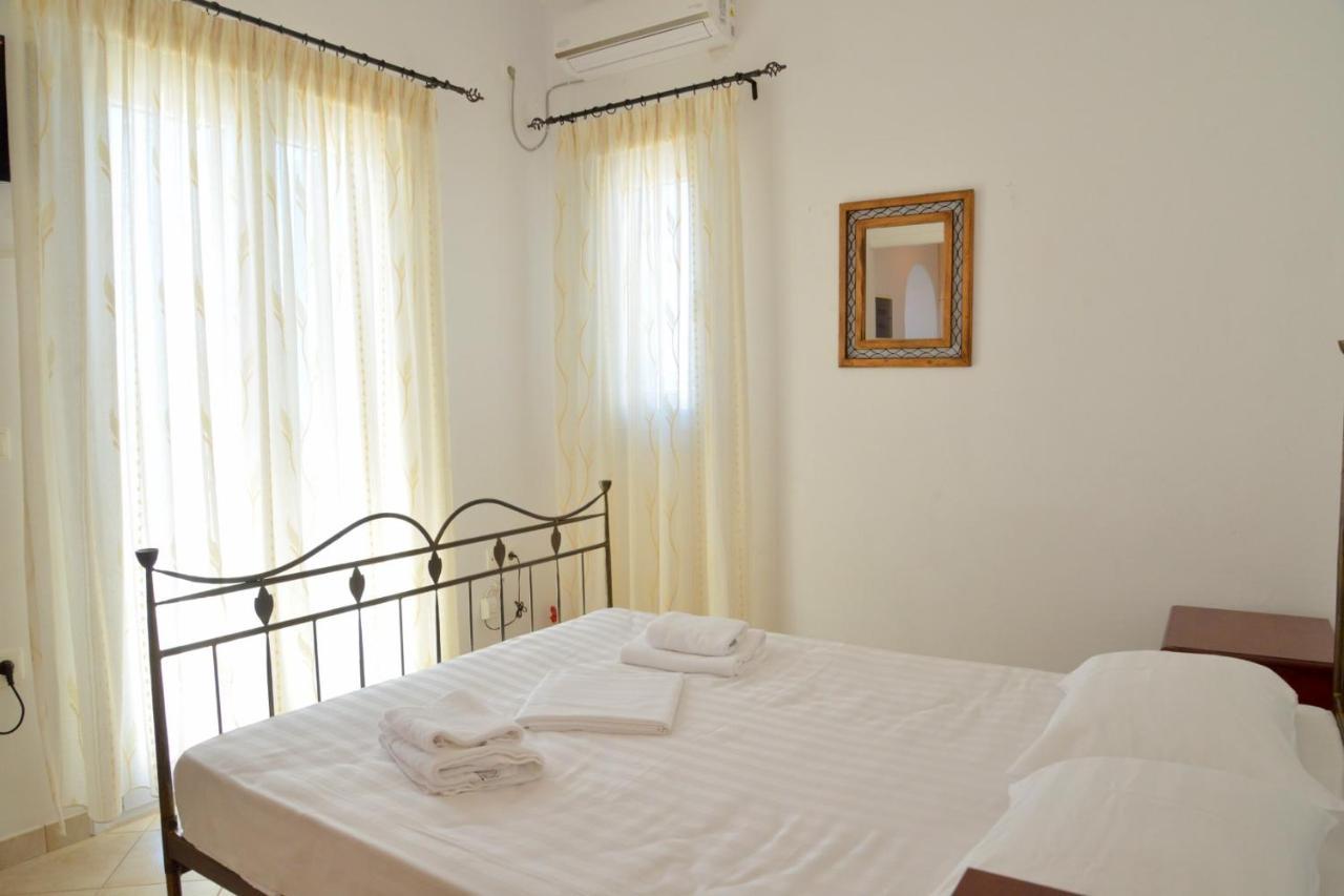 Trypiti Sea View Apartment Bagian luar foto