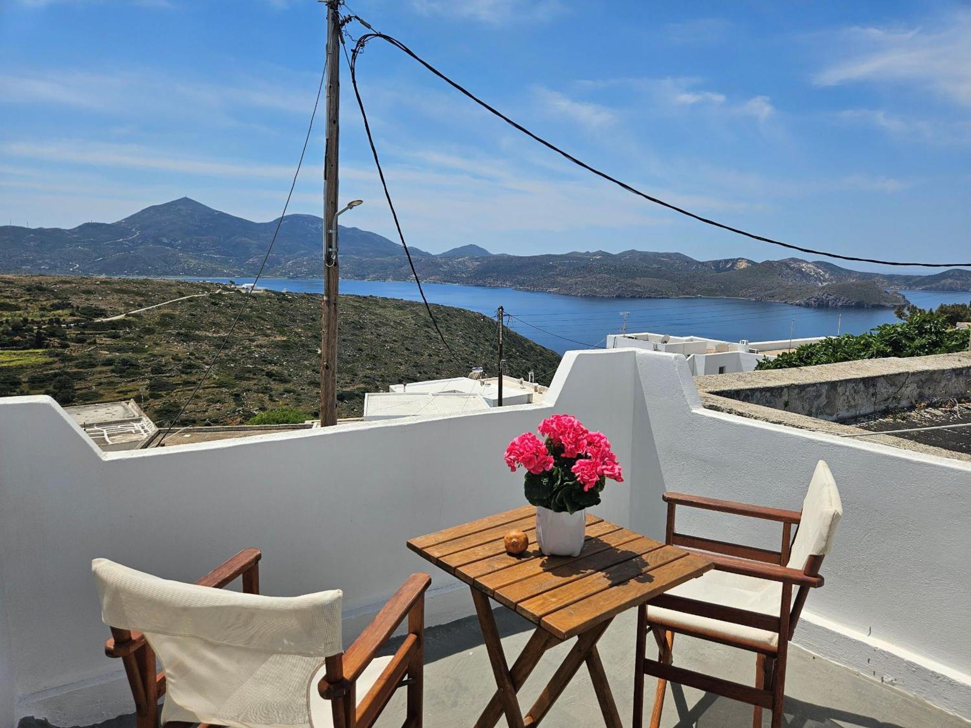 Trypiti Sea View Apartment Bagian luar foto