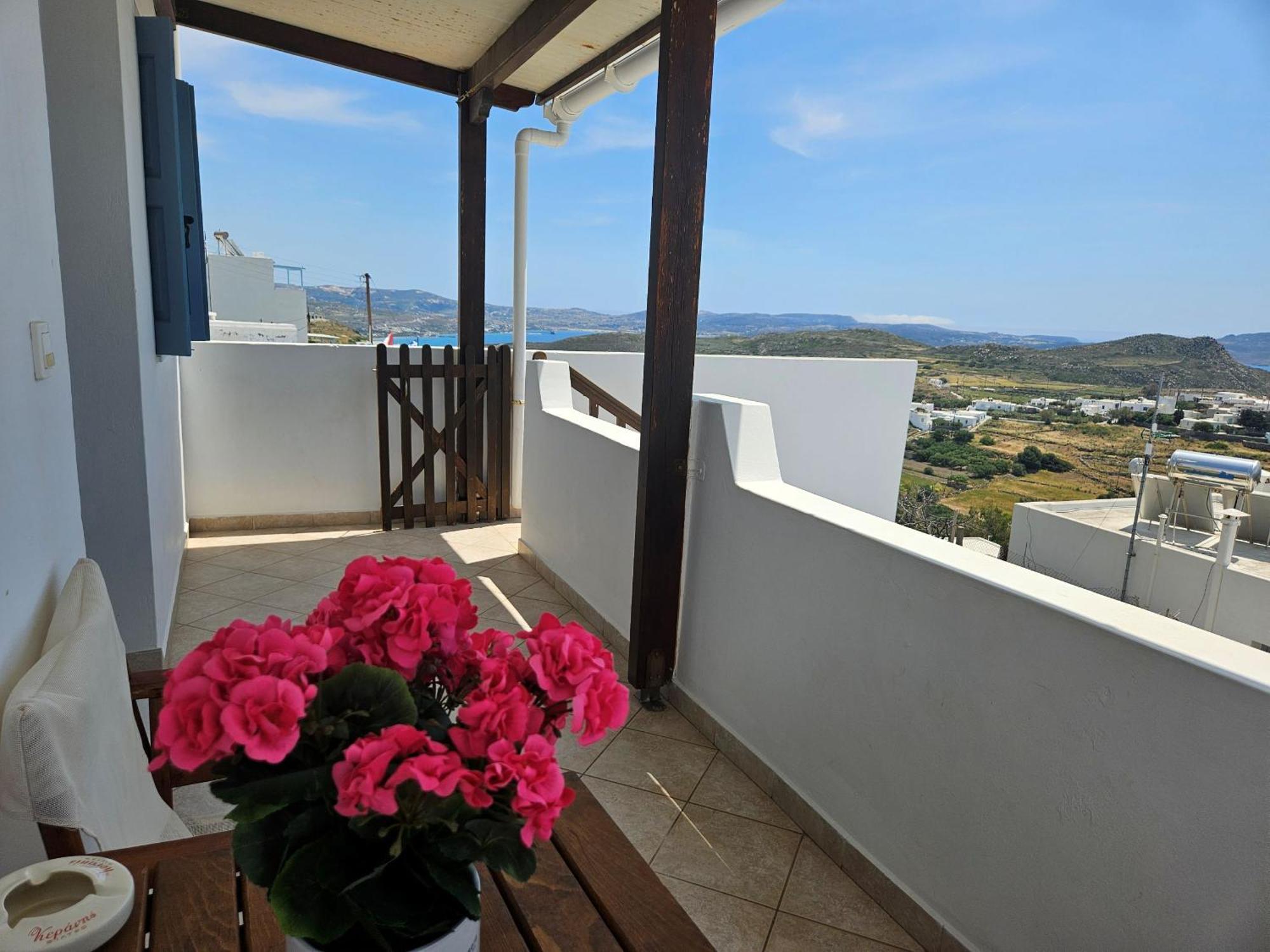 Trypiti Sea View Apartment Bagian luar foto